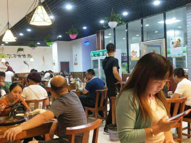 重庆特色餐饮,不光要有饮食特色,装修特色也不能缺哦