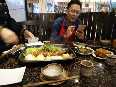 再忙也要来考察重庆特色餐饮——纸包鱼