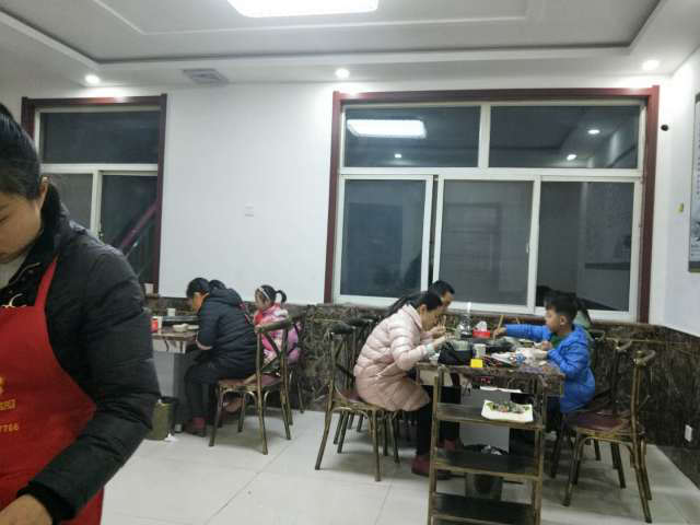 赞皇店开业大吉,生意火爆