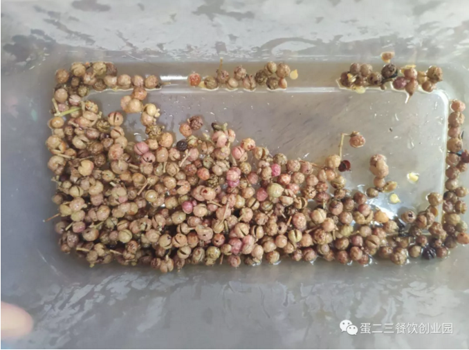 串串大奥秘,快来围观~欢迎陕西安康张总连夜到访公司洽谈子公司项目!