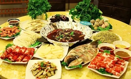 热烈祝贺“周至店”七石咕噜鱼周年庆！礼惠全城，好礼不容错过！