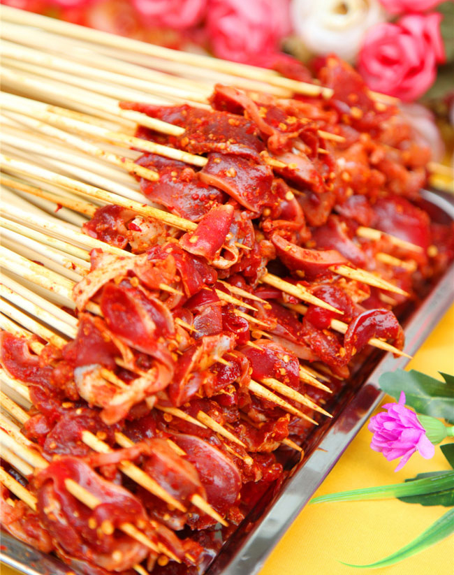 小郡肝串串虽然赚钱,前提是你选对一家专业加盟公司呀!