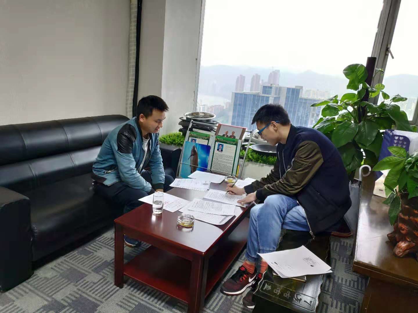 “小郡肝”新动态，签约不停，共同维护真正品牌效益！