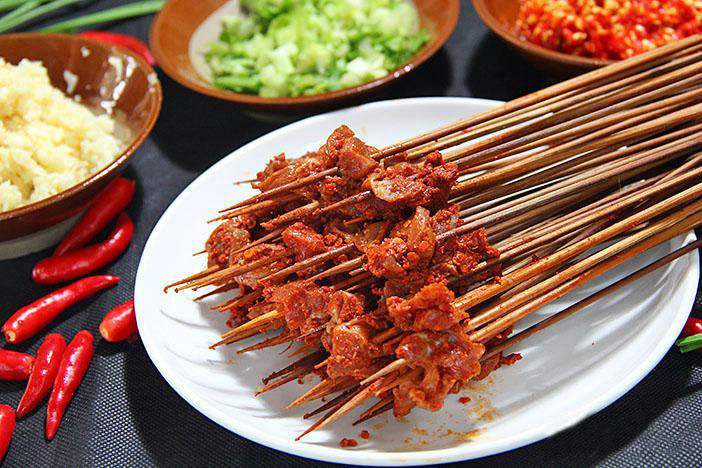 赶紧来感受一把川味美食小郡肝，为你打call停不了!