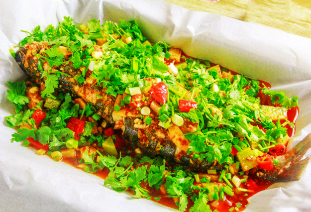 【欢迎】重庆江津李姐莅临本公司考察纸包鱼项目!