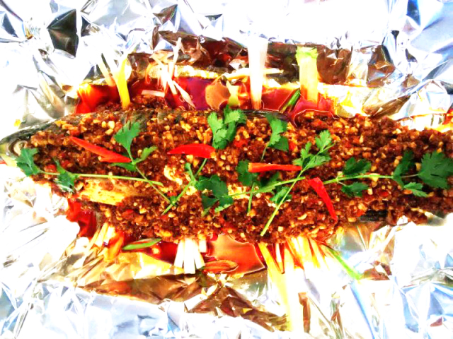 【欢迎】重庆江津李姐莅临本公司考察纸包鱼项目!