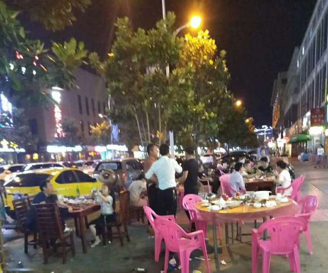 举报 | 为什么他们店门庭若市,而你们如此冷清?