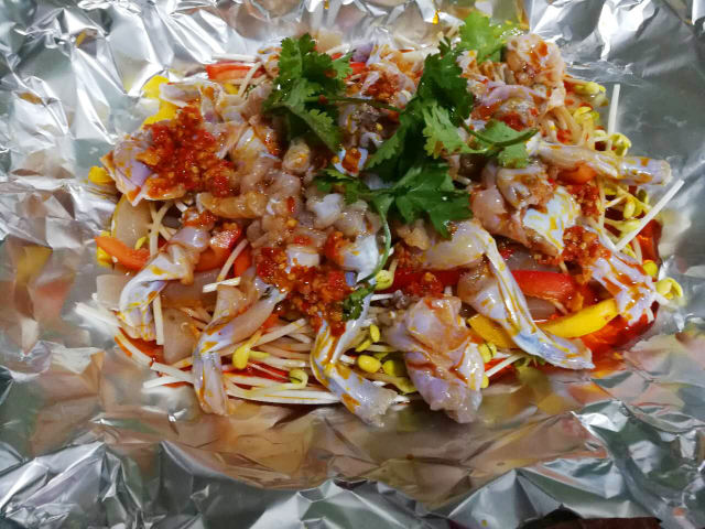 舌尖上的绝味:蛋二三纸包鱼