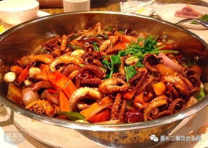 三生三世桃花开丨美食相约在蛋二三。